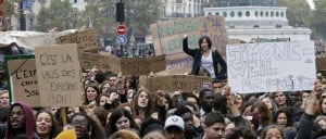 French students campaigning for freedom of eduction after a Romany girl was deported