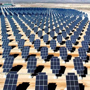Giant_photovoltaic_array