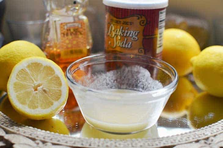 Lemon-And-Baking-Soda-Combination-Saves-Lives