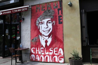 Chelsea_Manning_mural