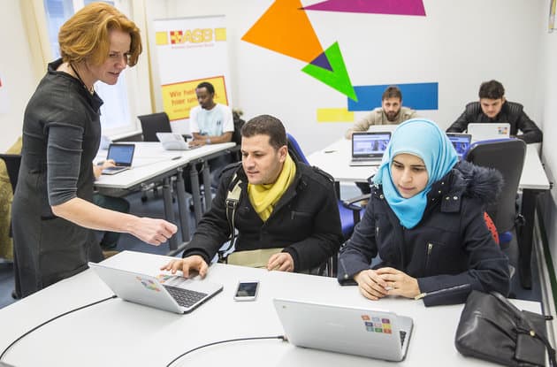 Google Gifts 25,000 Laptops To Syrian Refugees In Germany
