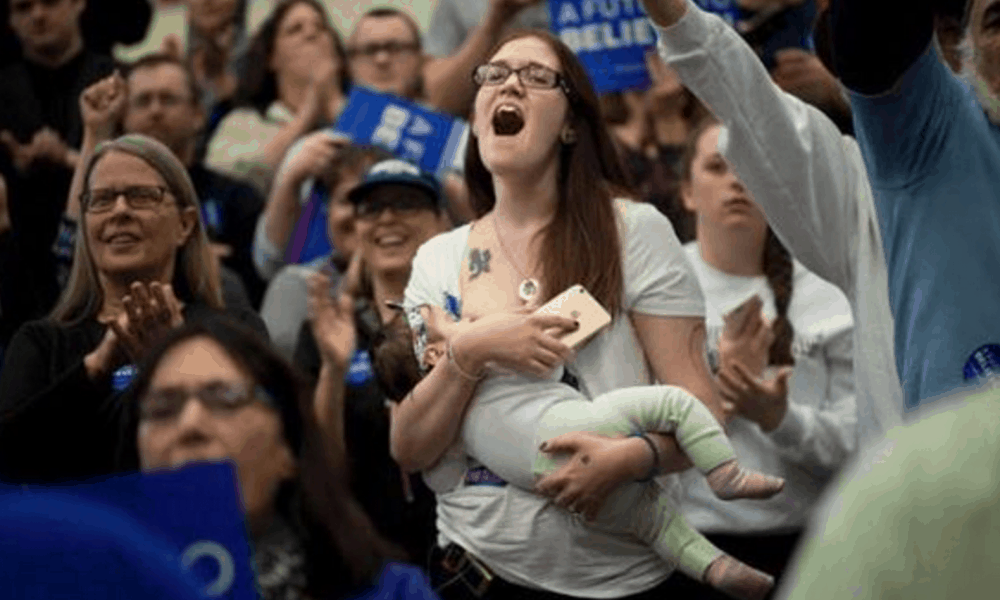 Bernie Sanders Thanks Mother For Breastfeeding At His Rally