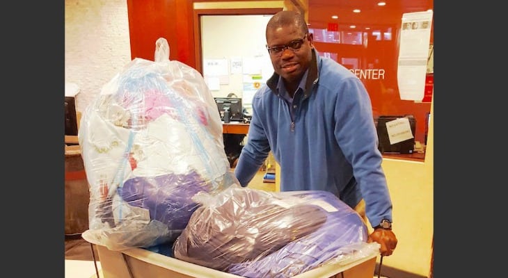 Laundromat Owner Does 5,000 Pounds Of FREE Laundry For Homeless Families
