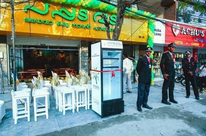 Indian Restaurant Places Fridge On Street So Patrons Can Leave Leftovers For The Hungry