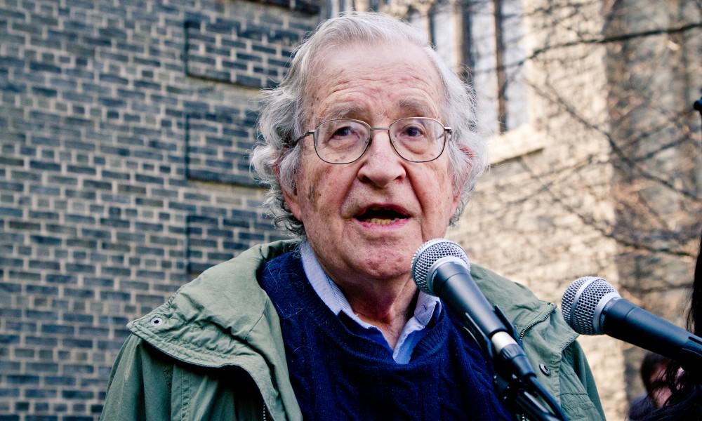 Noam Chomsky: Bernie Sanders’ Movement Is A “Force That Could Change The Country”