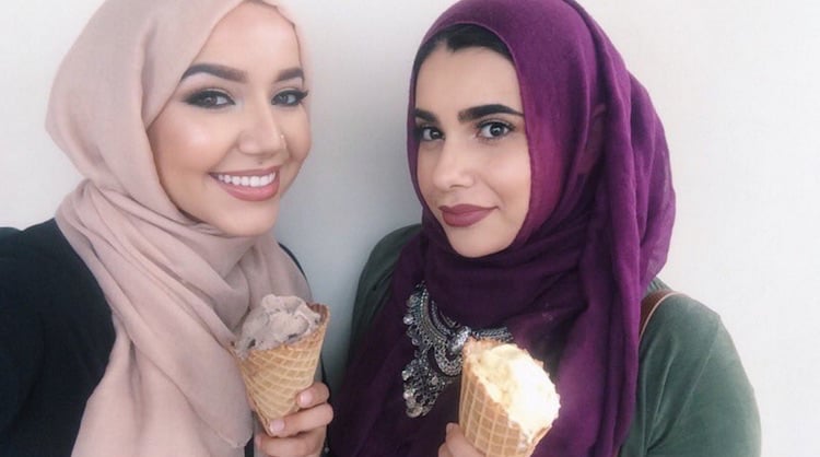 Activist Defends Muslim Women From Islamophobia In Ice Cream Shop [Watch]