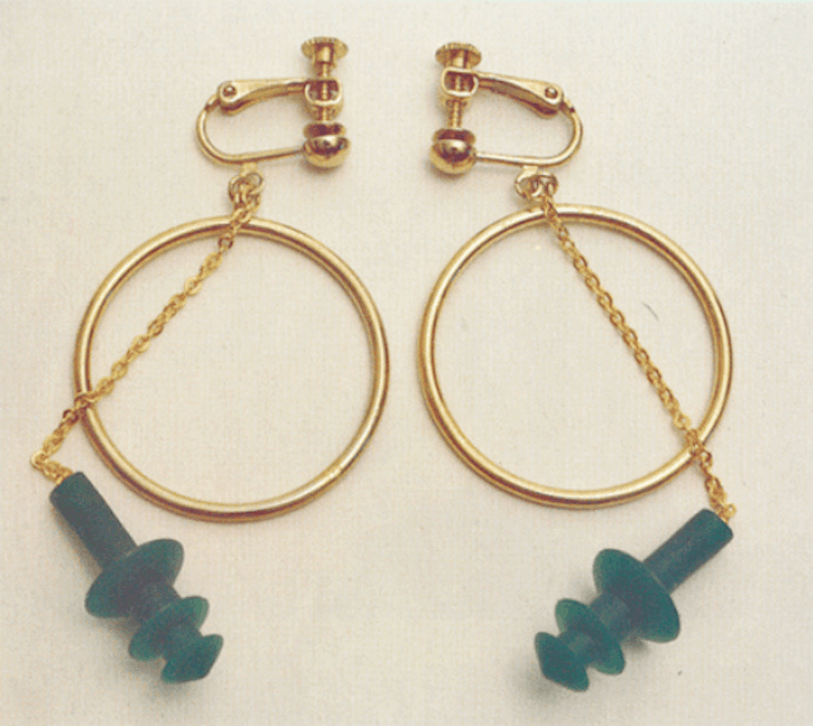 28-earplug-earrings