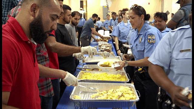 Philadelphia Mosque Serves 800+ Police Officers Breakfast To Inspire Solidarity