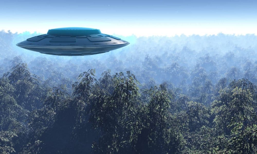 30 UFO Encounters That Will Have You Asking “Are We Really Alone?”