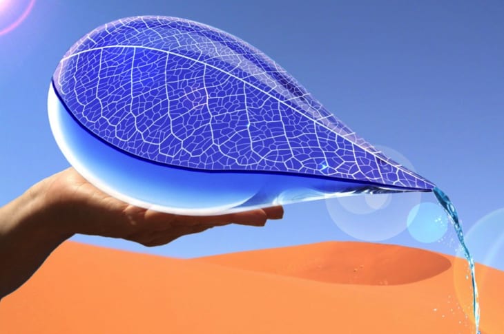 Solar-Powered Handheld Vessel Can Turn Hot Air Into Cool Drinking Water