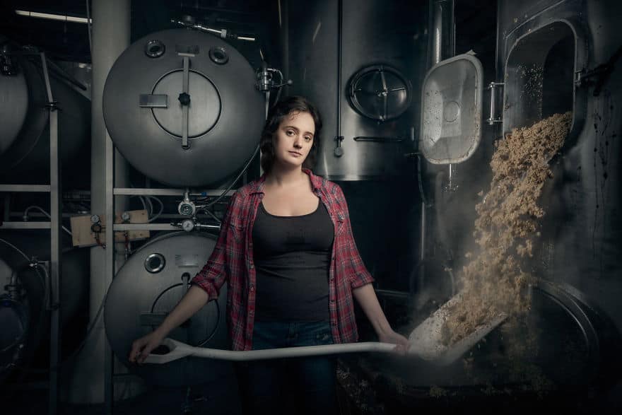 10+ Powerful Images Of Women Doing “Men’s Work” Destroy Common Stereotypes