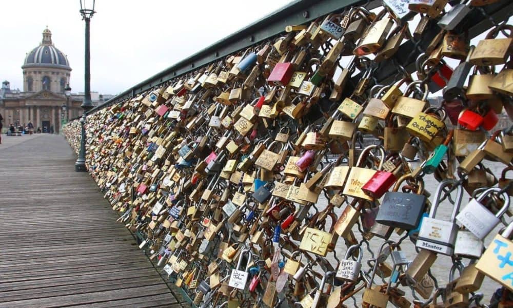 Parisian Padlocks Of Love Were Auctioned Off, Raised $369K For Refugees