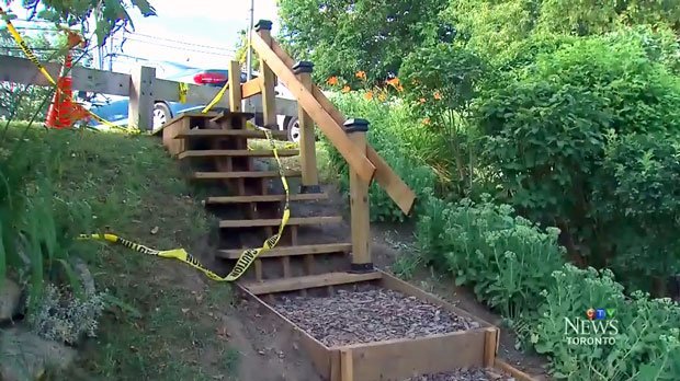 Good Samaritan Builds Staircase In Park For $550 After City Estimates $65,000