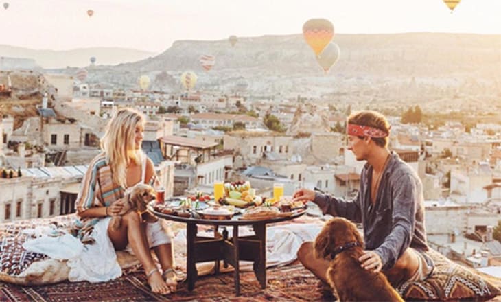 This Young Blogger Couple Earns $9000 Per Post On Instagram While Traveling The World
