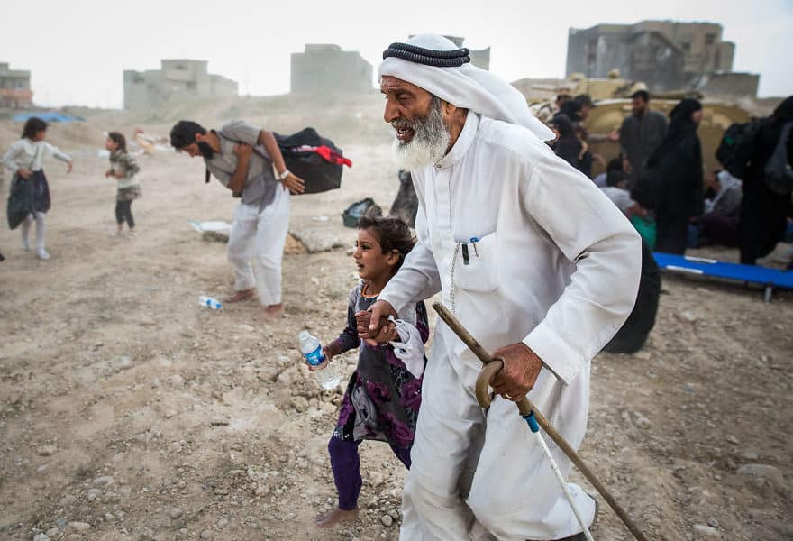 No One Purchased This Journalist’s Photos From Mosul, So He Shared Them For Free