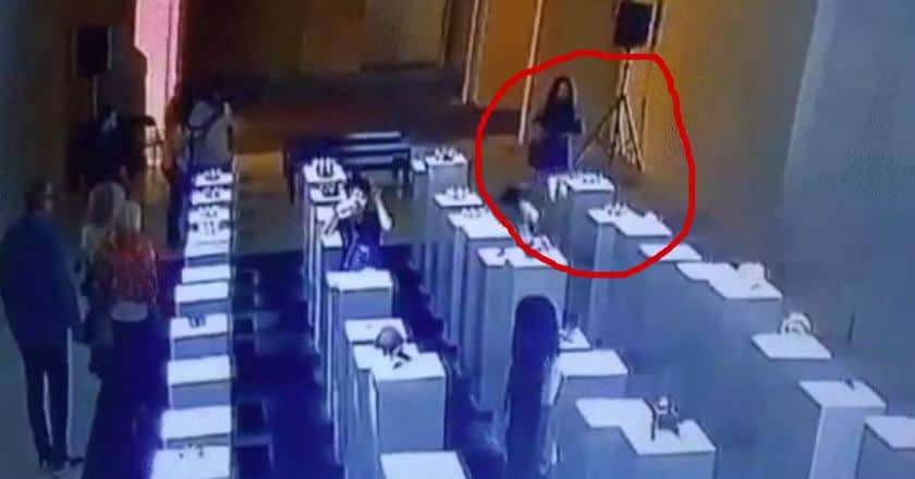 Woman Destroys $200,000 Worth Of Art Trying To Capture The ‘Perfect’ Selfie