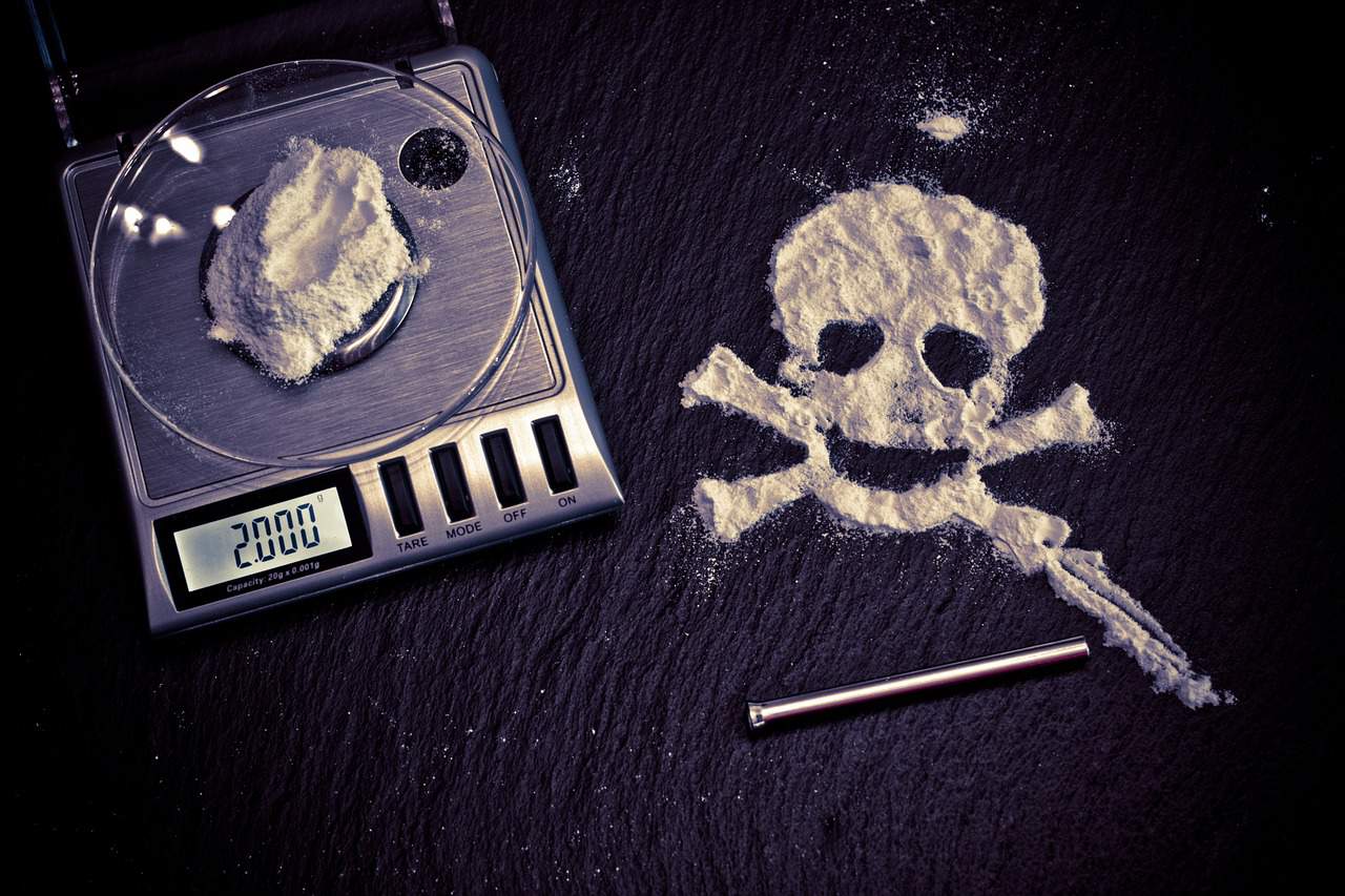 https://pixabay.com/en/drugs-death-cocaine-drug-risk-1276787/