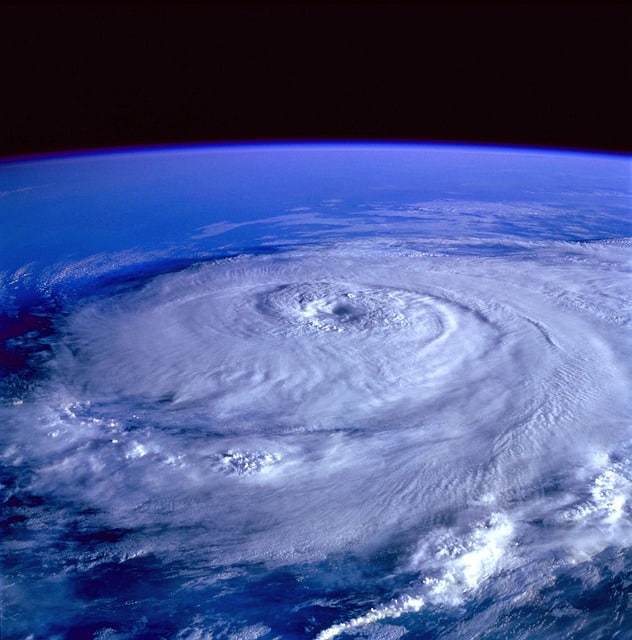 https://pixabay.com/en/hurricane-earth-satellite-tracking-92968/