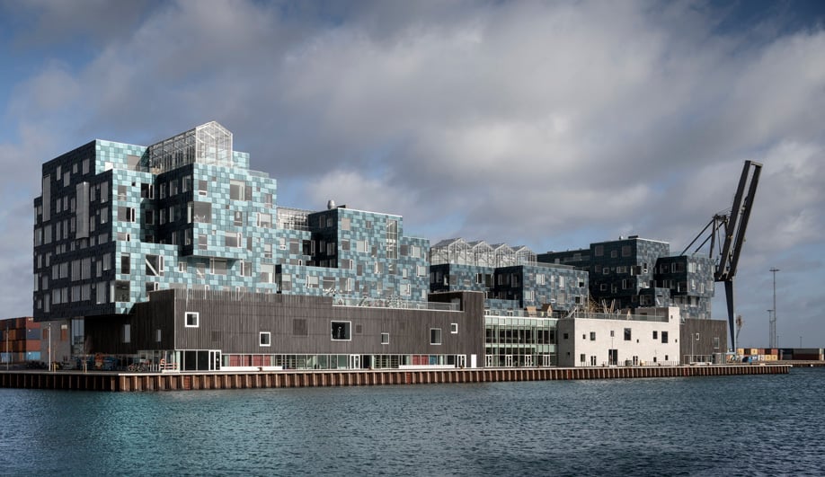 This Dutch School Is Covered With 120,000 Sea Green Solar Panels