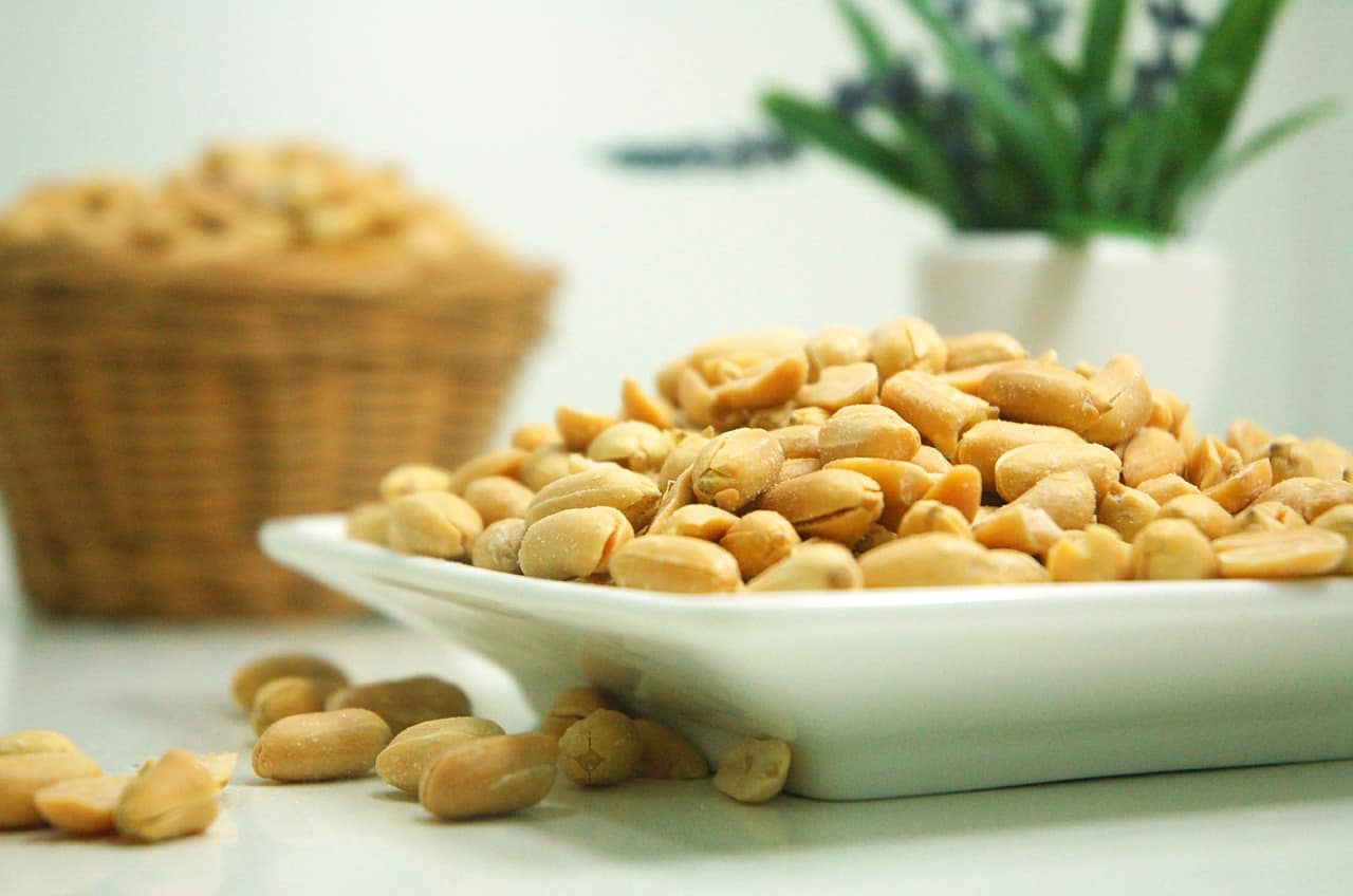 https://pixabay.com/en/peanut-food-nuts-624601/