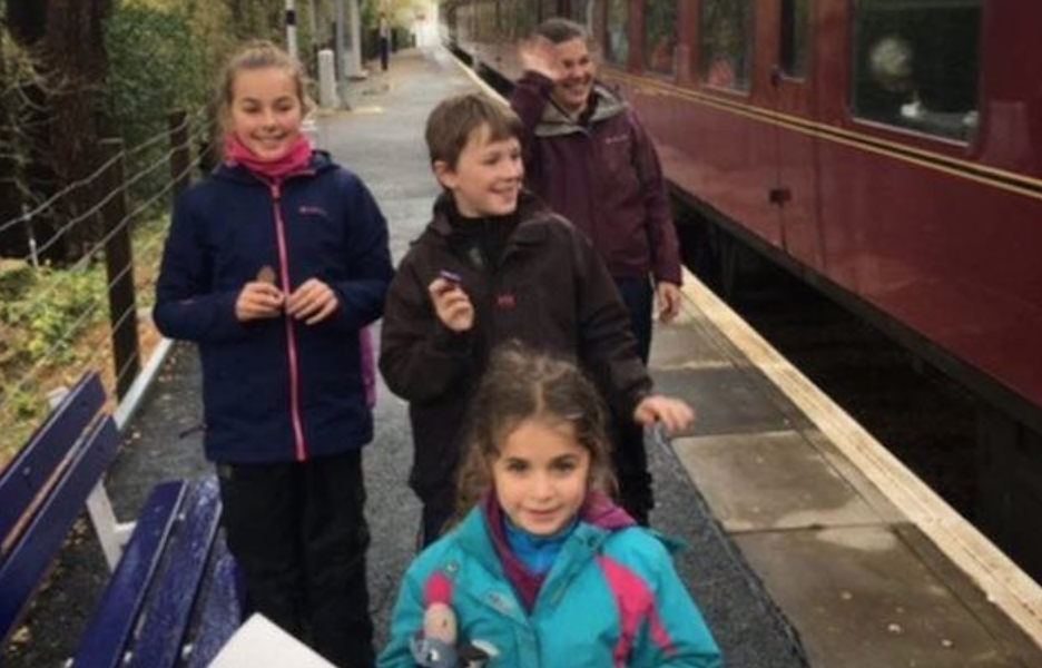 Stranded Family Delighted To Be Rescued By The Hogwarts Express Train