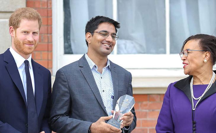 Brilliant Electronics Engineer from India Wins Innovation Award In UK For Inventing Breathing Device To Save Newborn Babies