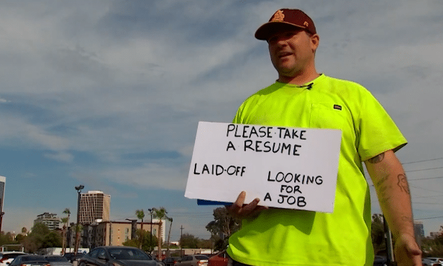 Job Hunting Man Passes Out Resumes On The Street – Goes Viral And Gets Hundreds Of Job Offers