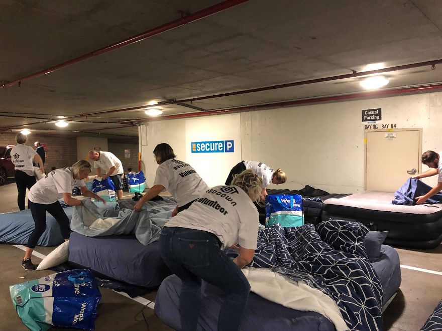 This Charity Turns Parking Lots Into Secured Shelters For The Homeless At Night, And That’s Not The Only Thing They Help With