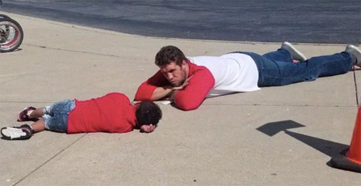 Assistant Principal Gets Down On The Ground Just To Comfort His 8-Year-Old Student Who Is Having A Meltdown