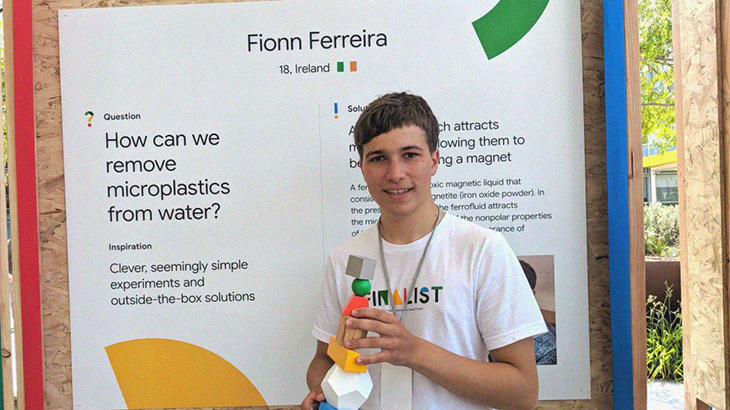 Young Student Found A Way To Solve Microplastic Pollution By Using A Magnetic Liquid Solution