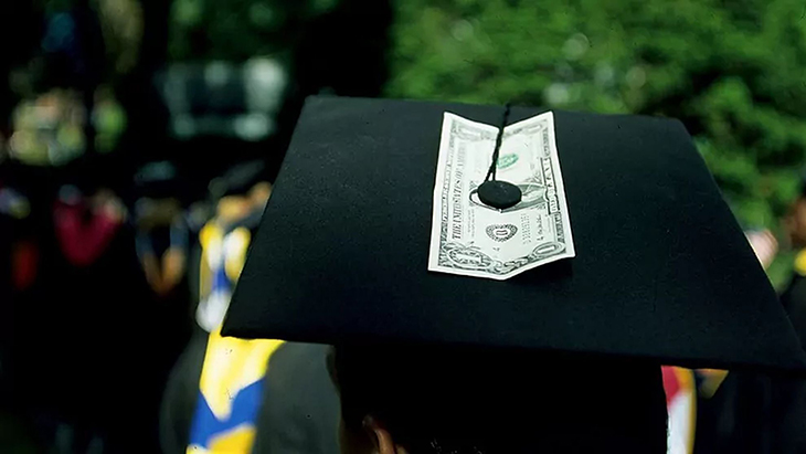 Student Loans Of Texas Collage Graduates Paid Off By Kind, Anonymous Donor