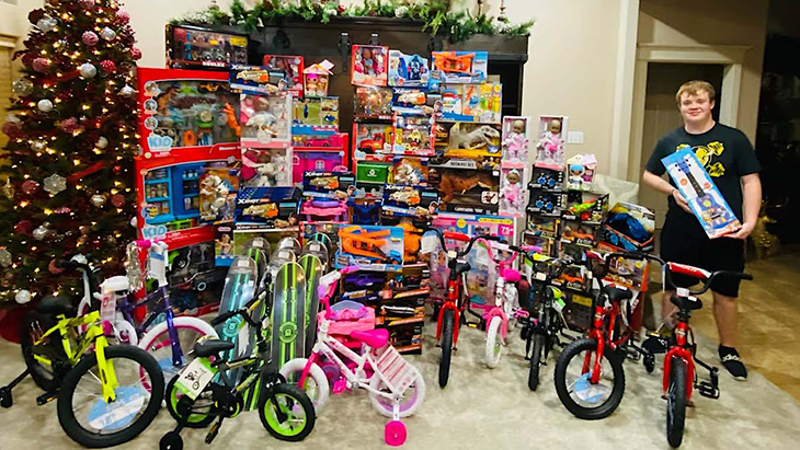 Oklahoma Teen Turned A Toy Drive Into A Full-Blown Toy Collection, Handing Out 54,000 Toys To Kids